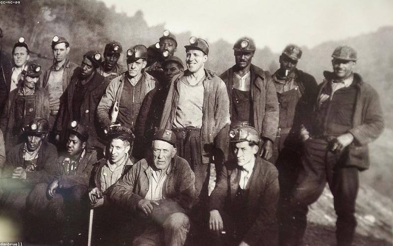 Cập Nhật Bảng Giá Than Đá Tháng 3/2026: Dự Báo & Lời Khuyên Cho Doanh Nghiệp Lò Hơi